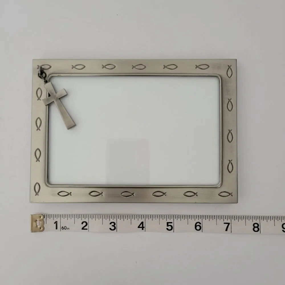 Fetco Kayla Cross Silver Frame